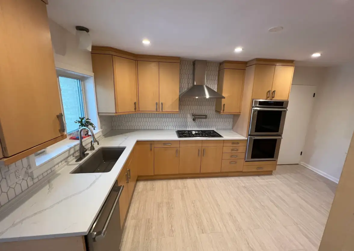Modern kitchen renovation in Skokie