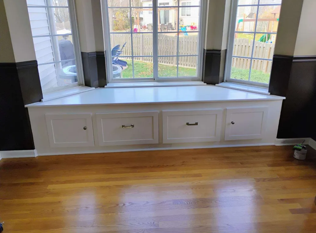 Window bay seating in Mundelein